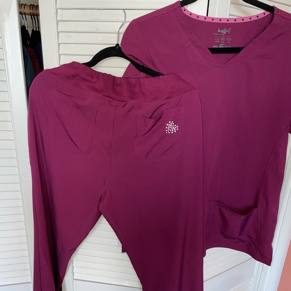 Heart soul (wine color) scrubs, medium and medium tall